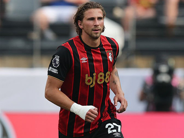 PSG Segera Resmikan Transfer Mahal Illia Zabarnyi dari Bournemouth